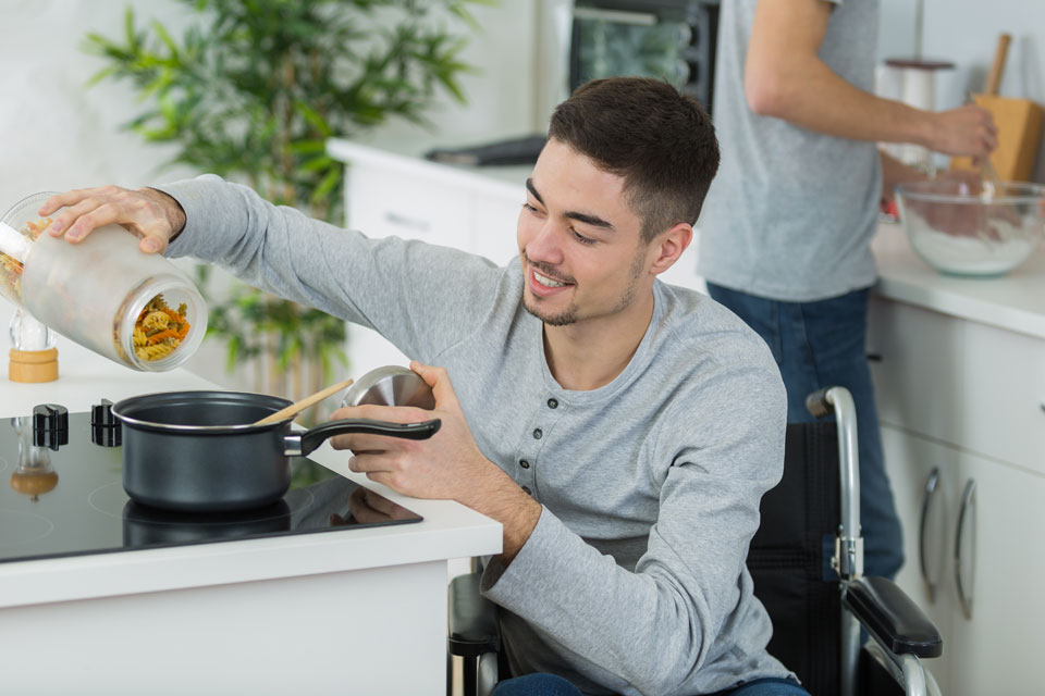 Préparation et aide à la prise des repas